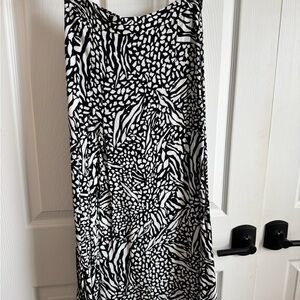 Stylish Black and White Women's Skirt